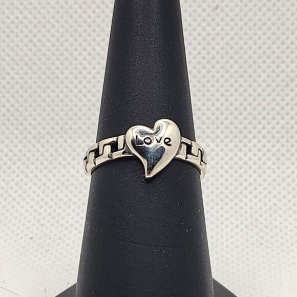 Silver S925 Adjustable Heart‎ Ring With Love Inscription (NWOT) - Picture 1 of 5
